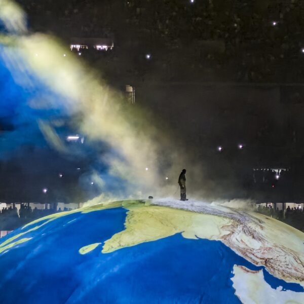 Joodse organisatie CJO stapt naar rechter om Kanye West-concerten in Nederland te verbieden
