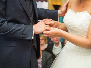 Sandy kreeg een huwelijksaanzoek via WhatsApp: "Ik dacht dat het een grapje was"