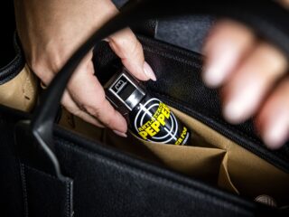 Pepperspray als zelfverdediging: mag dat eigenlijk wel?