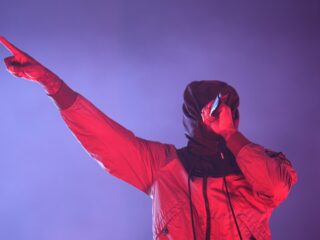 Akwasi verklaart waarom grime nooit mainstream werd: "Sommige genres zijn niet voor iedereen"