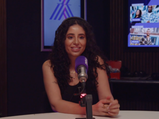 Marwa Omari over haar community op TikTok: "Ik heb het grootste BookTok-account in Nederland"