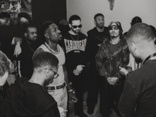 Producer Rushan West over bidden vóór shows en Pasen: "We staan stil bij wat we willen uitdragen op het podium"