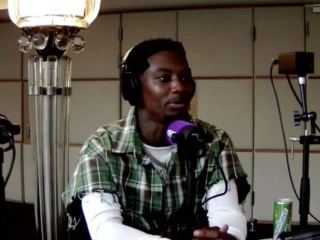 Eljero Elia blikt terug op lessen uit voetbalcarrière: "Ik zag mezelf vaak als slachtoffer"