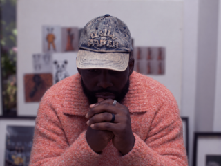 Designer Fola Adeleke laat andere kanten van Afrika zien: "Je gaat geloven dat het de enige realiteit is"
