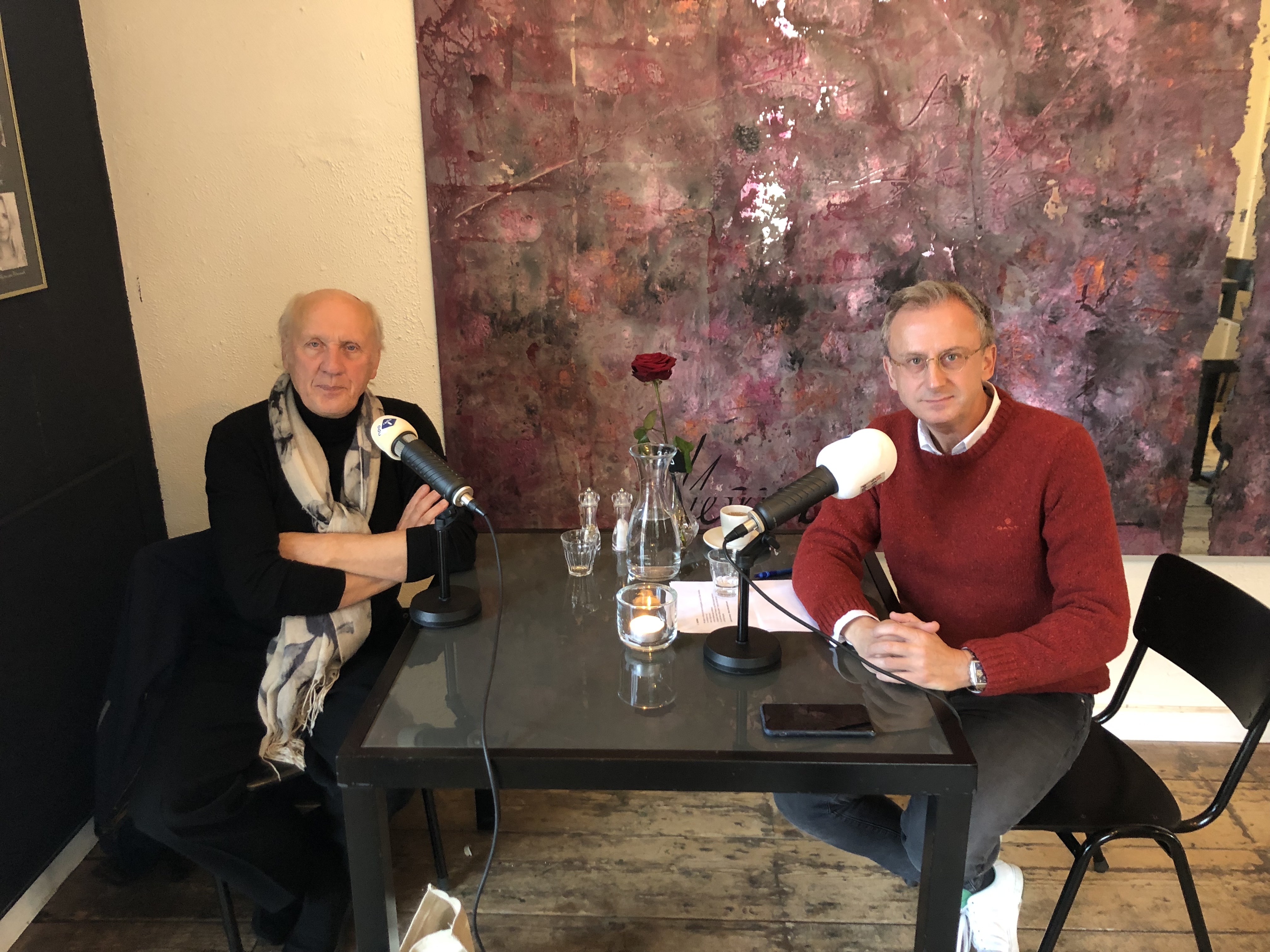 Herman van Veen met presentator Jeroen Snel
