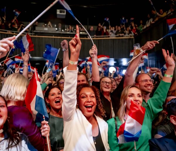 'Too close to call' is ooit eerder gebeurd: zelden stonden twee partijen exact gelijk