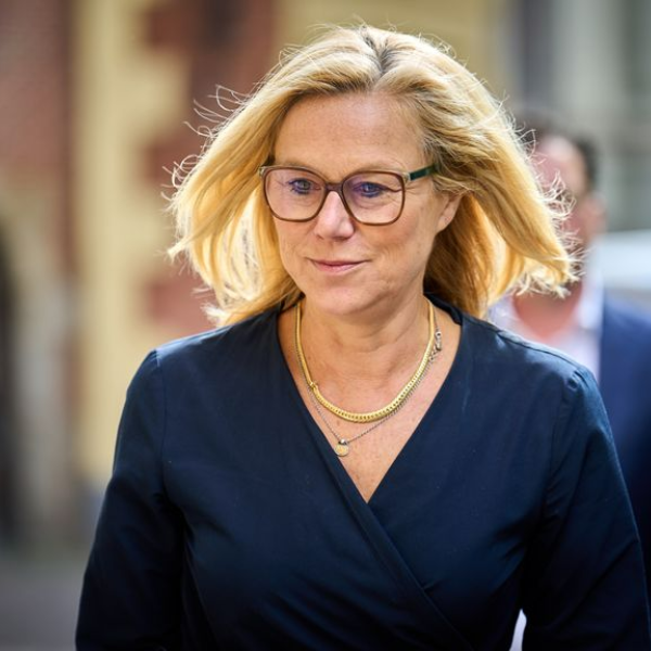 Kaag vertrekt als D66-leider: 'Werk te belastend voor gezin'