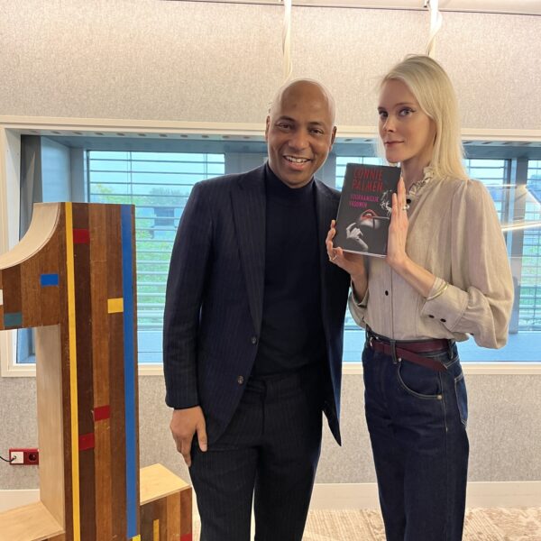 'Voornamelijk vrouwen' is het NPO Radio 1 Non-Fictie Boek van de Maand oktober