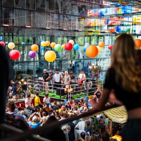 Het NPO Radio 1 Tourcafé komt deze zomer terug