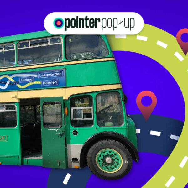 Pointer en Spraakmakers gaan met de pop-up bus het land in