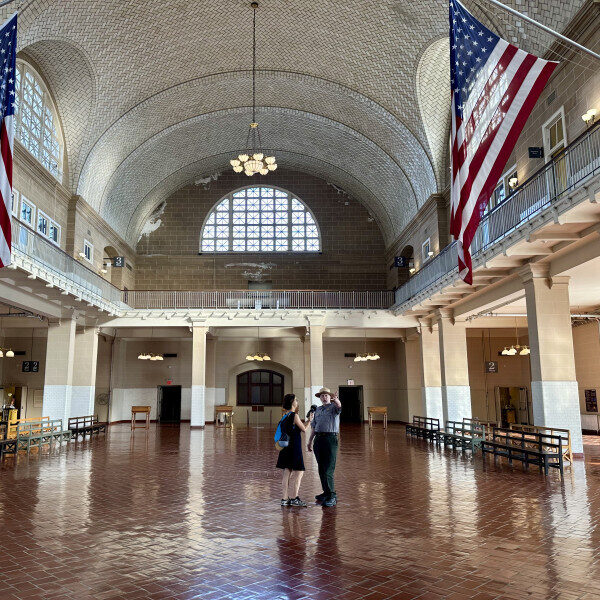 Boekenoorlog in Amerika: 'George Washington zou zich omdraaien in z'n graf'