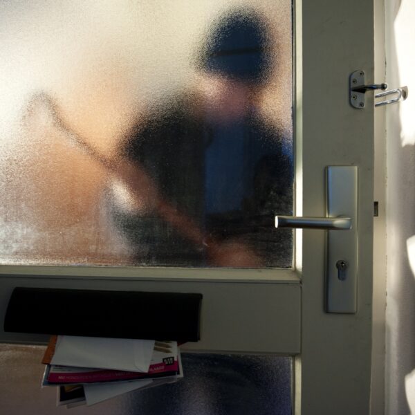 Mag je een inbreker opsluiten op de wc?