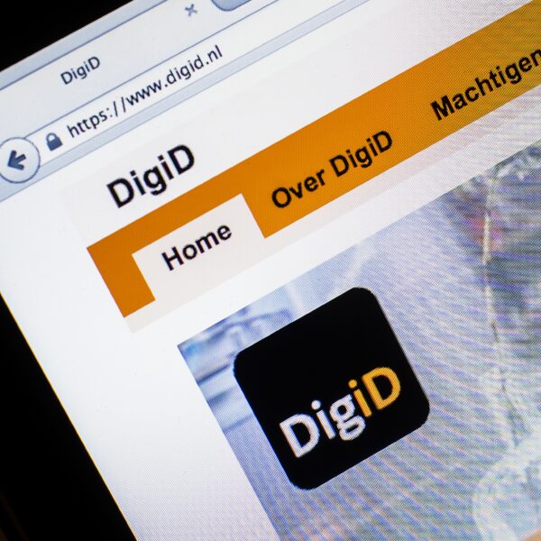Amerikaanse overname DigiD goedgekeurd door de Autoriteit Consument en Markt: 'We zijn straks de speelbal van Trump'