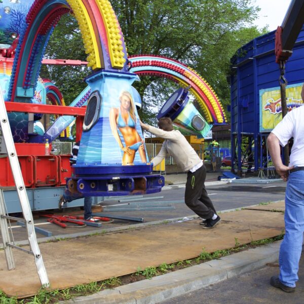 Hoe organiseer je een kermis als er steeds meer regels bij komen kijken?