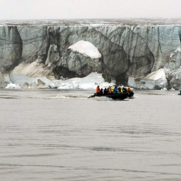 Kan een land de grondstofrijke Noordpool claimen? 'Het is van niemand'