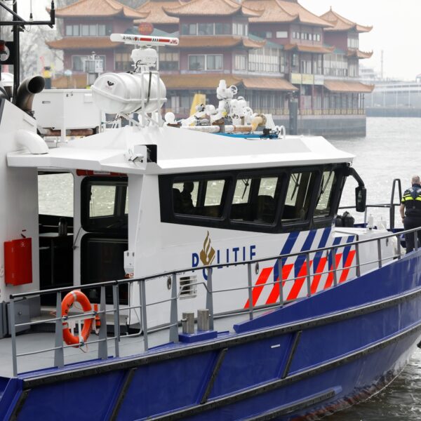 Meer boetes voor overtredingen op het water: 'Maak afpakken niet-erkende vaarbewijzen mogelijk'