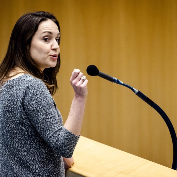 Bente Becker (VVD) over emancipatie: 'Ik geloof in gelijke kansen, niet in sturen op gelijke uitkomsten'