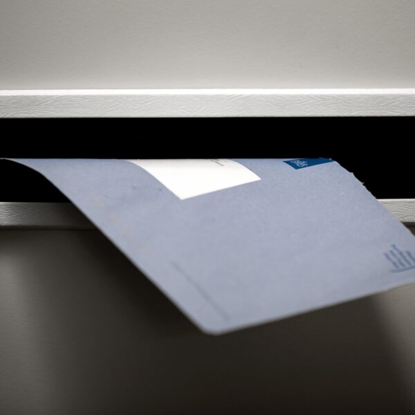 Bikkelhard rapport Enquêtecommissie Fraudebeleid, maar hoeveel mensen frauderen eigenlijk?