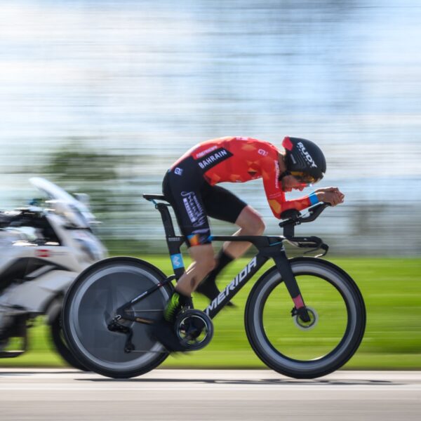 Wielrenner Gino Mader had een heel groot groen hart