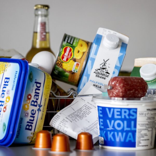 Waarom de koelkast op 4 graden moet en meer tips voor voedselveiligheid