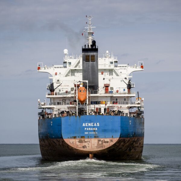 Groot personeelstekort in de Rotterdamse haven: 'Het is niet meer sexy'