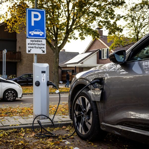 Waarom moet je belasting betalen bij gebruik openbare laadpalen?