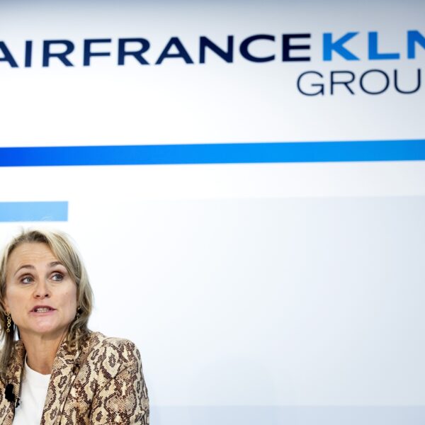 KLM-topvrouw doet oproep aan minister Madlener: laat dossier krimp Schiphol achter je