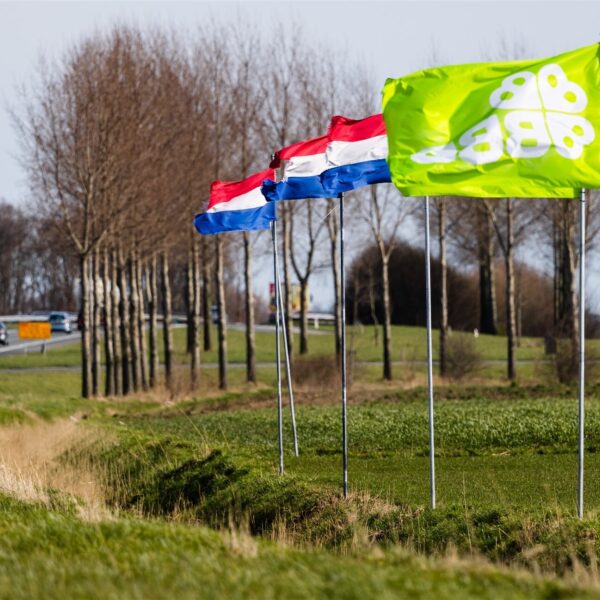 'Fundering onder coalitie vertoont behoorlijke scheuren'