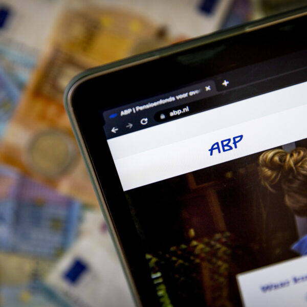 Nieuwe baan? Let op je pensioencompensatie: 'Het gaat al snel om een paar tienduizend euro'