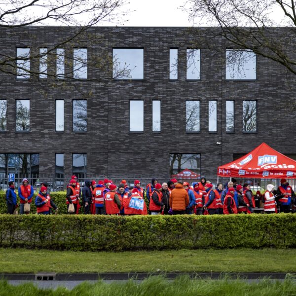 'Medewerkers van Albert Heijn kunnen producten die ze vullen zelf niet meer betalen'