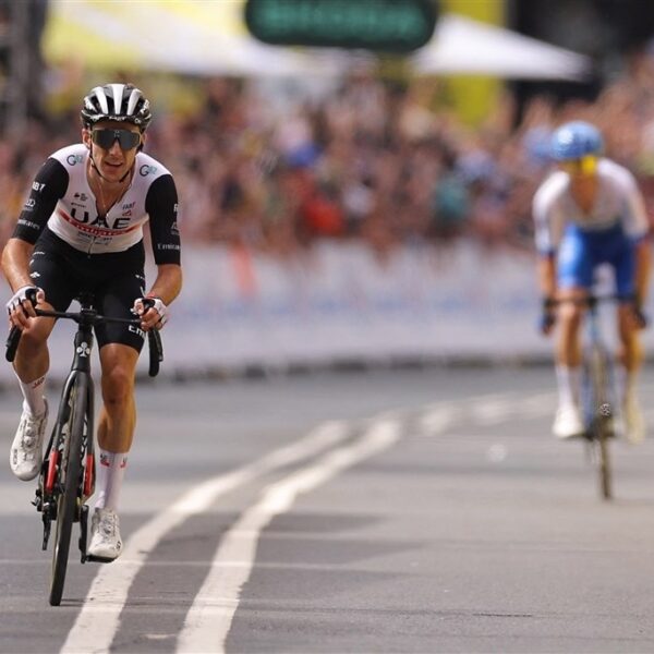 Lucas Hamming on Tour: Wonderwall en de tweelingbroers Yates