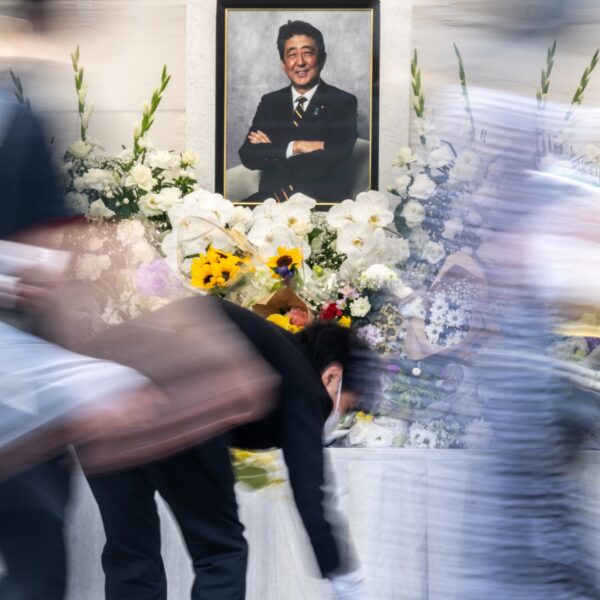 Kan de Japanse politiek zonder haar sektarische banden? 'Belangrijke geldbron'