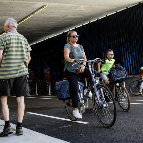 Wat is gezonder: wandelen of fietsen?