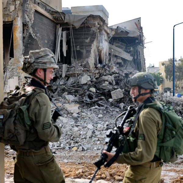 Onrust houdt aan: nachtelijke aanvallen op Gaza en beschietingen vanuit Libanon op Israël