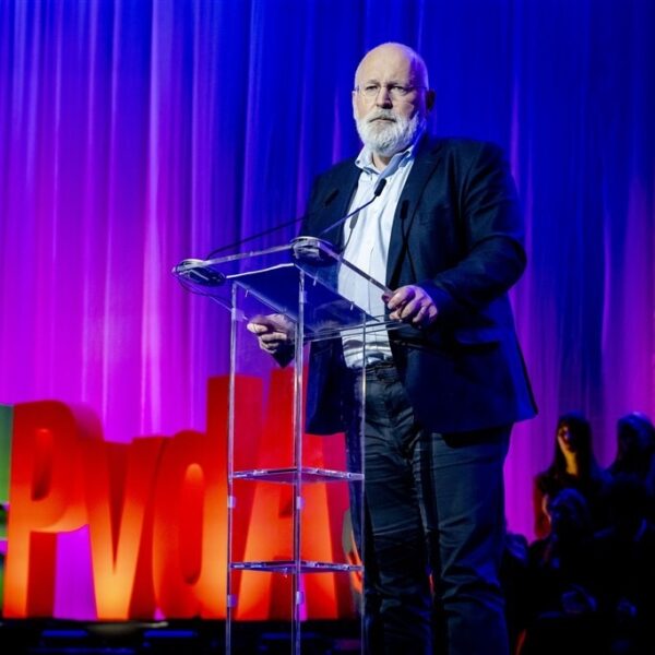 Podcast De Dag: de 'linkse' worsteling met de oorlog