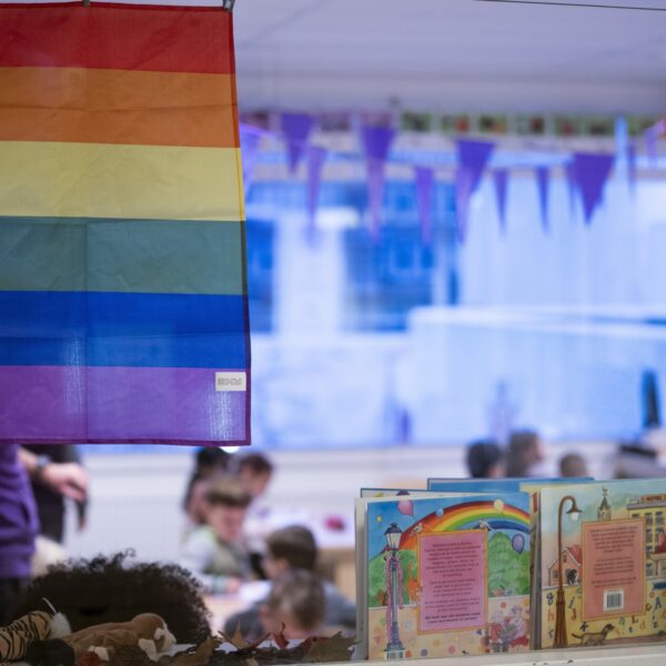 Gedoe op veel middelbare scholen rond Paarse Vrijdag