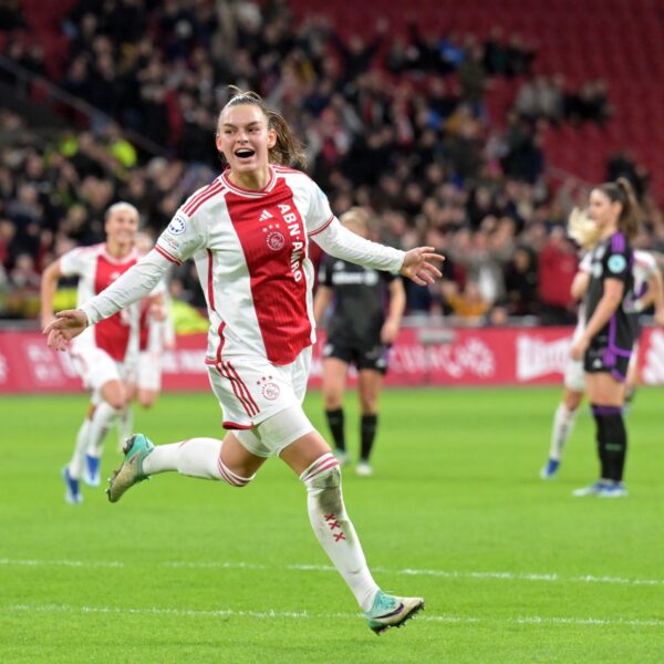 Transfermarkt geopend: hoe werkt het bij vrouwenvoetbal?