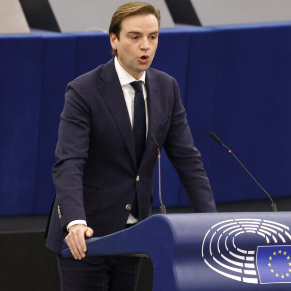 Europarlementariër Malik Azmani (VVD): 'Minder geld naar landbouw, meer naar veiligheid'