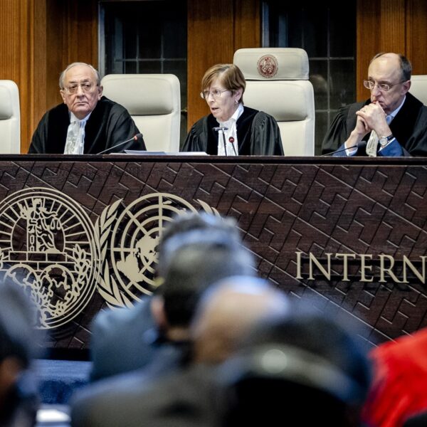 Internationaal Gerechtshof verplicht Israël genocide te voorkomen: 'Baanbrekend tussenvonnis'