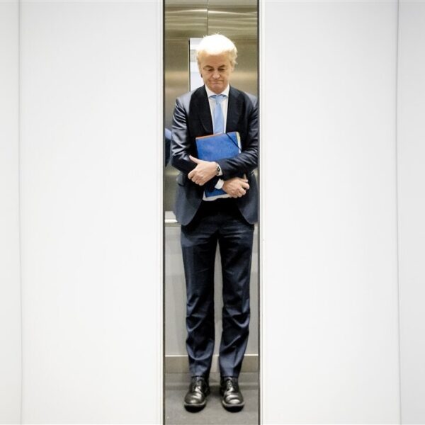 Podcast De Dag: geeft Wilders te veel weg?