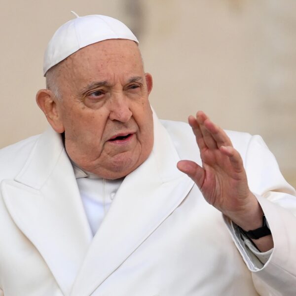 Waarom maakt Paus Franciscus zo vaak een diplomatieke uitglijder?