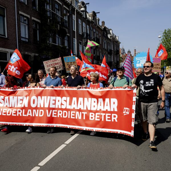 Zou jij meteen stoppen met werken als het kon? 'Het antwoord van de meeste mensen is 'nee''