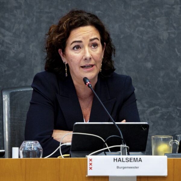 Burgemeester Dijksma: 'Kabinet neem afstand van Wilders' uitspraken over Halsema'