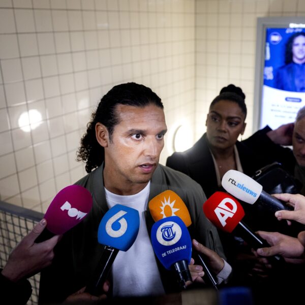 'Columnisten moeten beschaafder praten over Ali B'