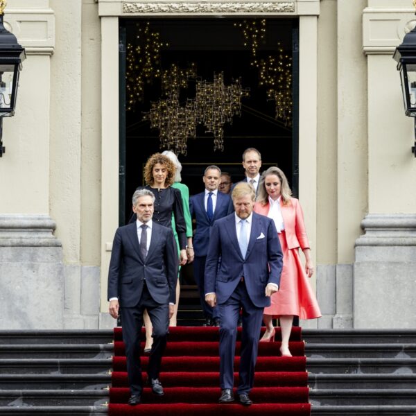 Podcast De Dag: zes maanden Schoof, een tussenstand