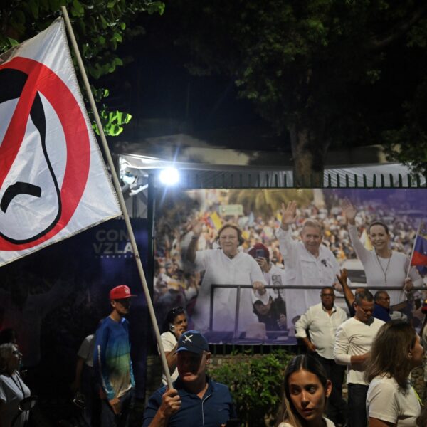 Maduro uitgeroepen tot winnaar verkiezingen Venezuela, zorgen om fraude