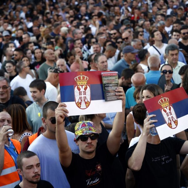 Servische boeren leiden protest tegen komst lithiummijn
