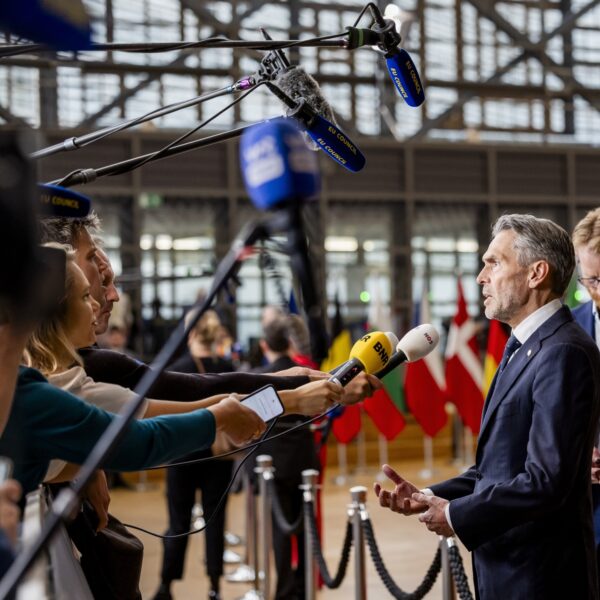 Podcast De Dag: lezen in de Europese asielwetten