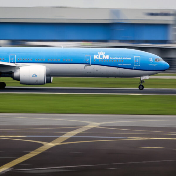 Hoe veilig is vliegen écht? 'De overlevingskans neemt dichtbij de nooduitgang toe'