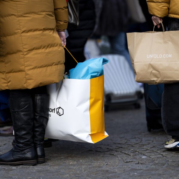 Vrouwen van criminelen: 'Zijn vriendin ging shoppen zonder limiet'
